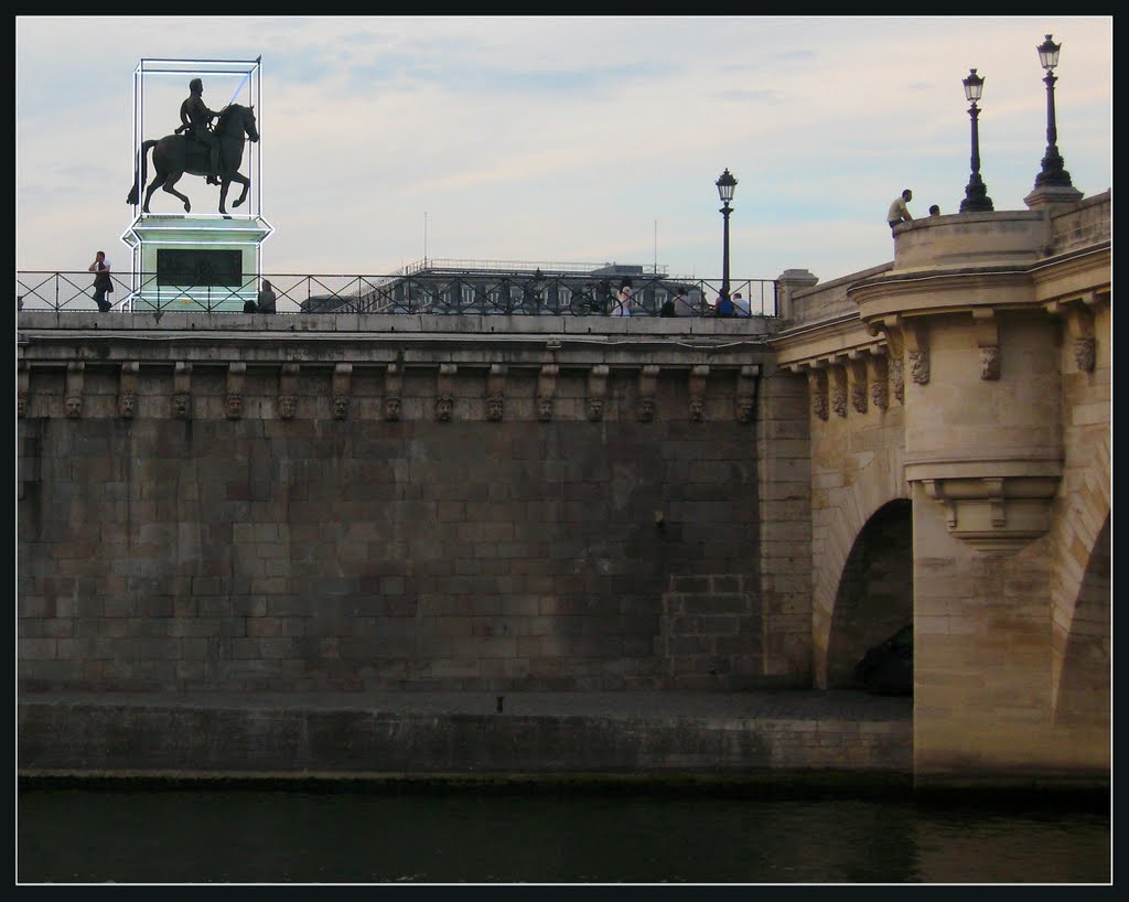 Henri IV-Pont Neuf by javierbranas