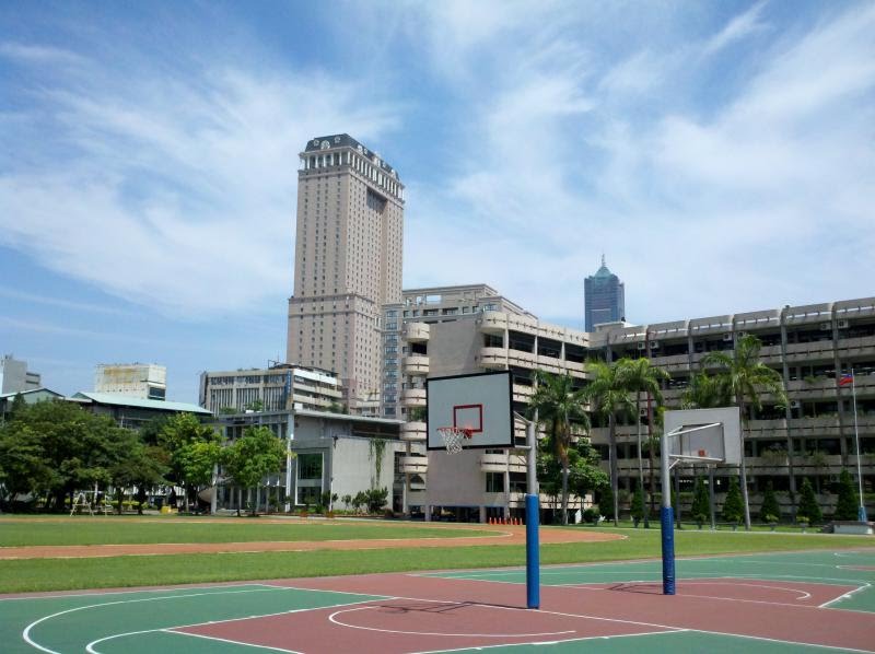 Kaohsiung Municipal Girls' Senior High School by Chih-Hao Tsai