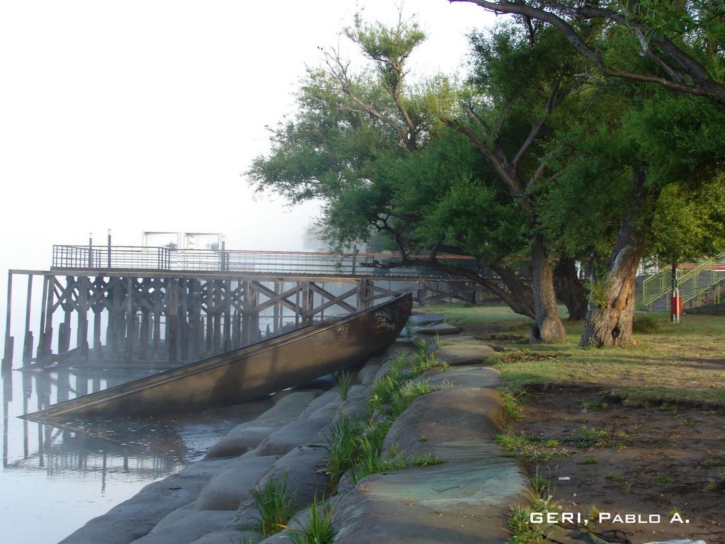 Muelle Mihanovich by GERI, PABLO ARIEL