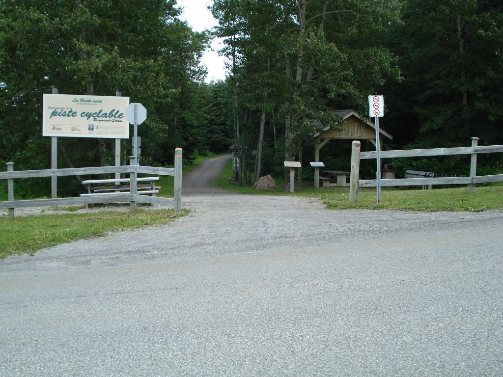 La Route Verte, Piste Cyclable Raymond-Sirois by Jean-Moo