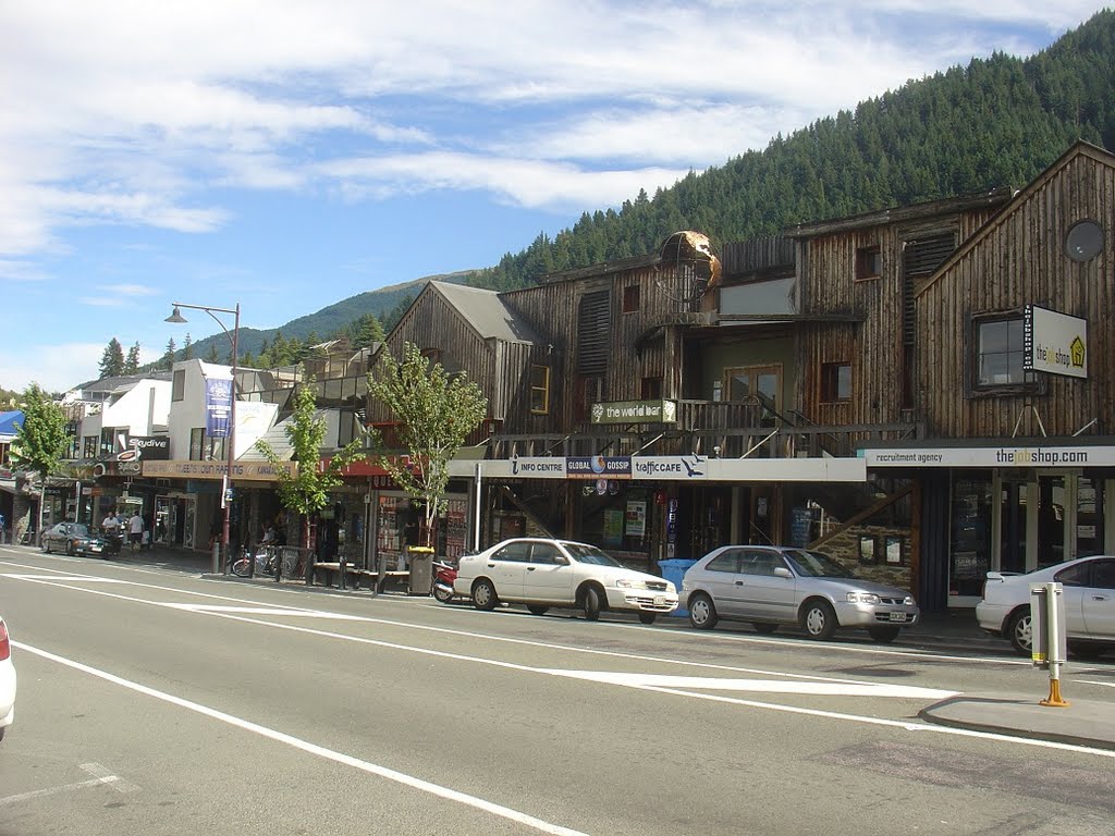 Shotover Street, Queenstown - Southland, South Island, New Zealand by Paul HART