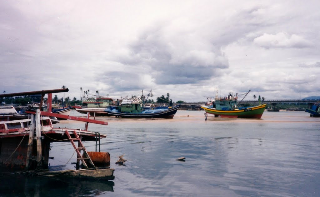 Kuala Besut, September 1996 by Paolo Motta