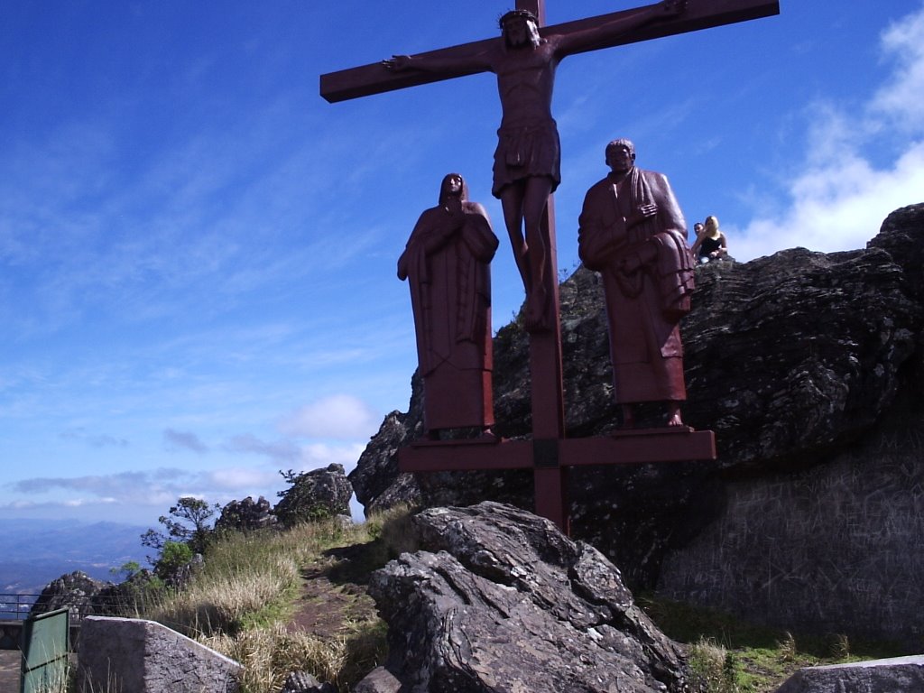 SERRA DA PIEDADE by LUIS MACEDO