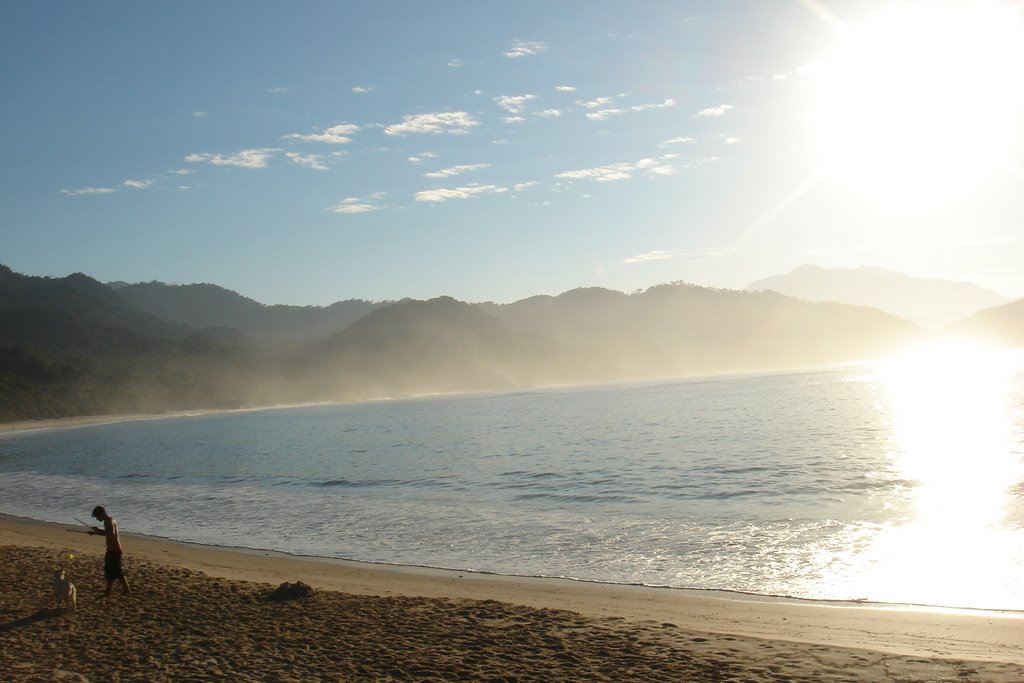 Amanhecer na Praia do Rancho by Fjm10