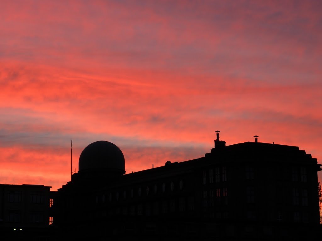 Ehem. Zeiss-Werk im Abendrot by Häferl