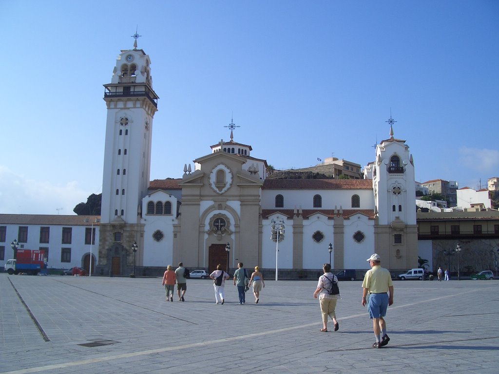 Tenerife, Candelaria by Oliver Clouth