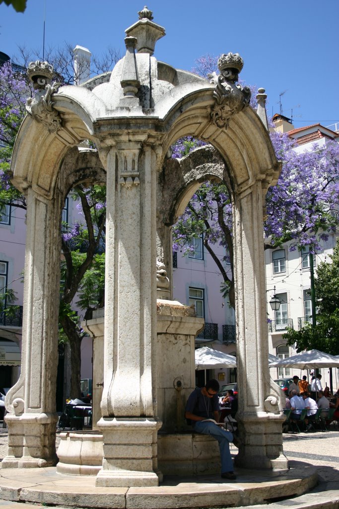 Largo do Carmo, Lisboa, Portugal by Hans Sterkendries