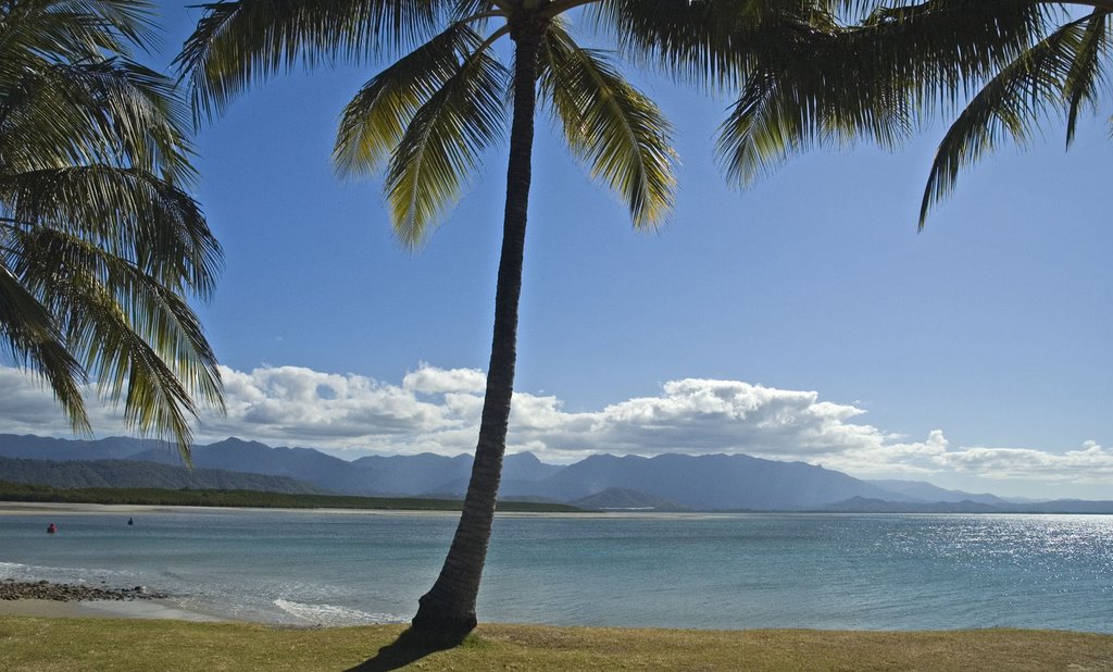 Port Douglas looking North by fors0030