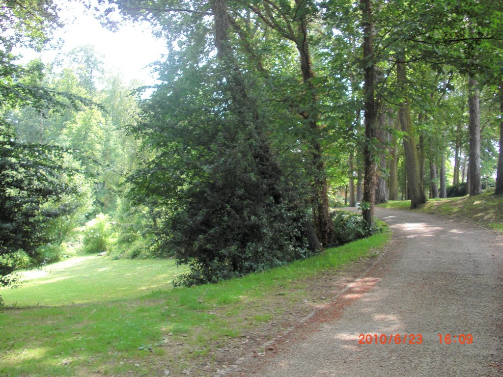 Parc de la Gaudinière by Haci Ahmetli Tepekoy