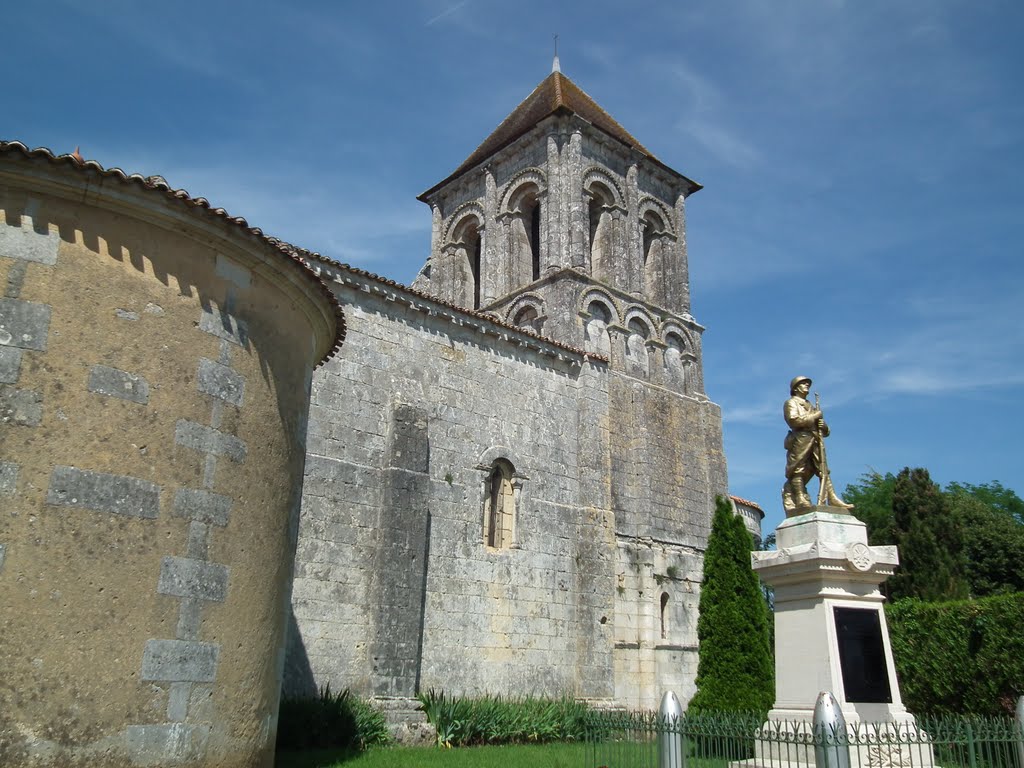 Eglise et monument aux morts de Jazennes by FrenchCobber