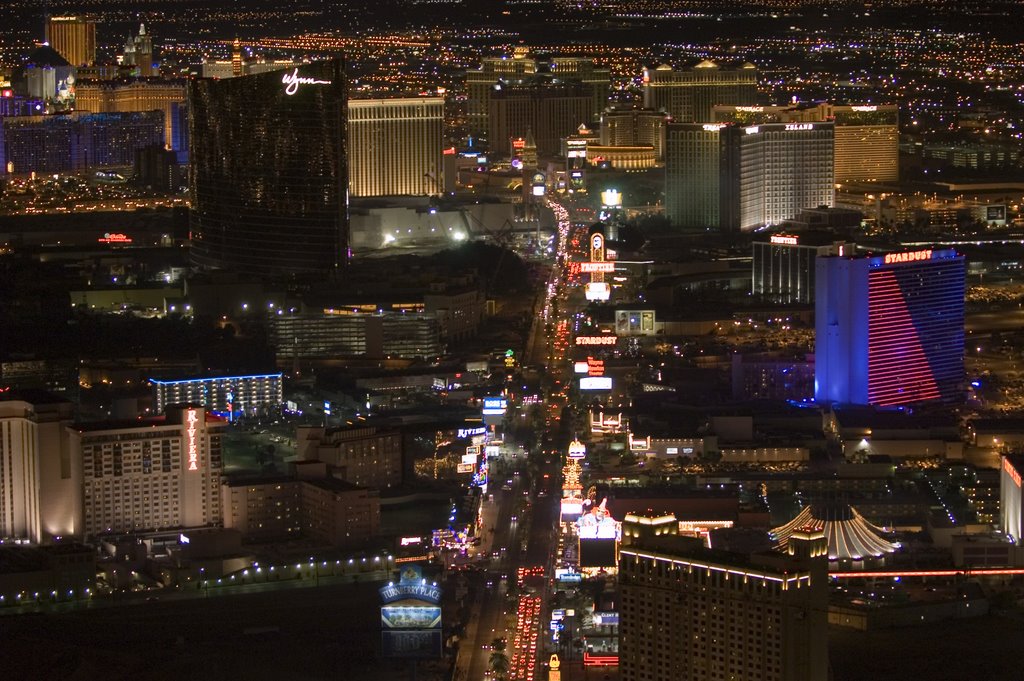 Las Vegas Strip at night, Stratosphere's view by VEM