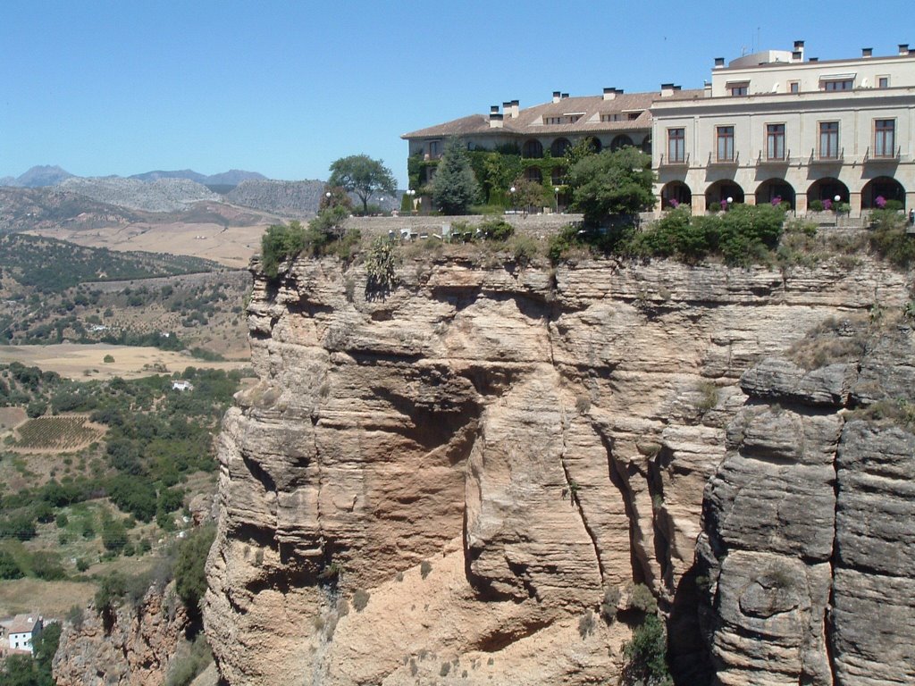 Tajo de ronda ( Malaga) by jose macias garcia