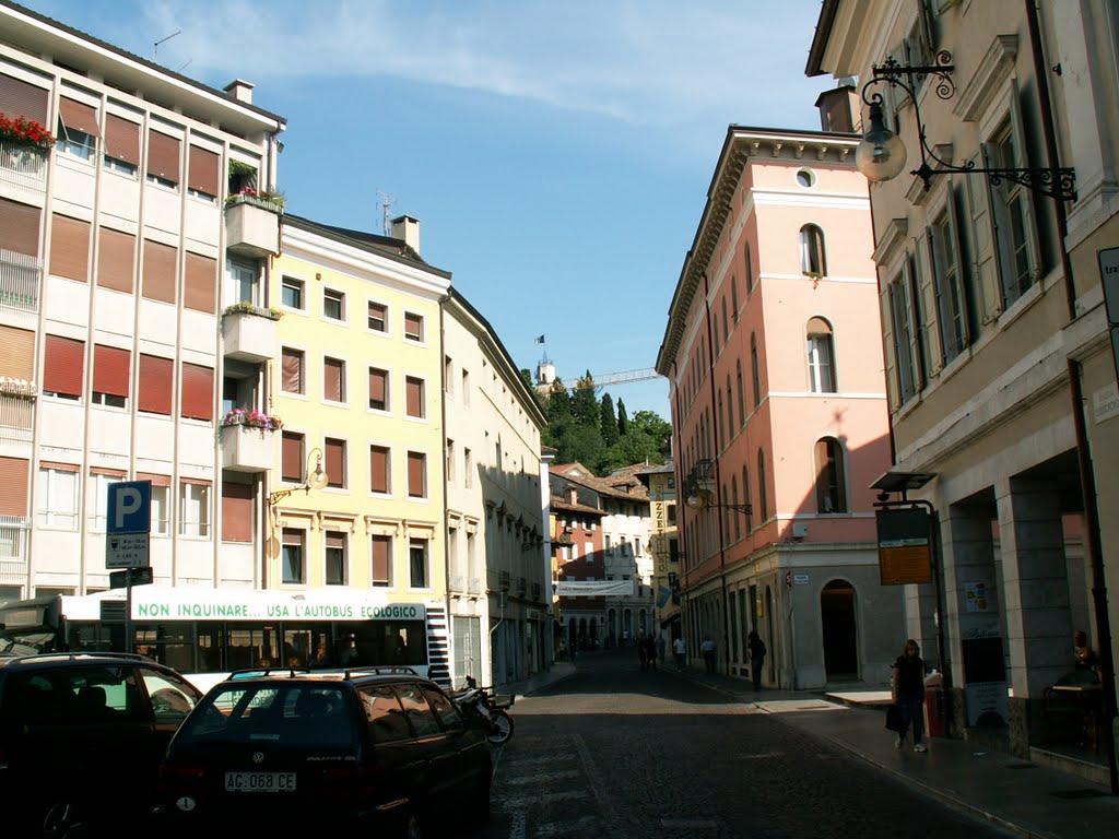 Udine - Piazzetta San Cristoforo - by aldo.chittaro