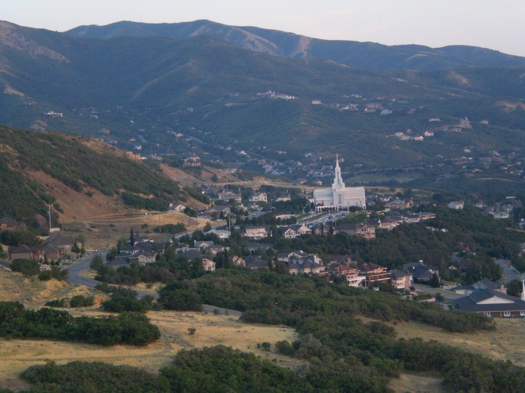 South view of LDS Bountiful Temple by mrbitter