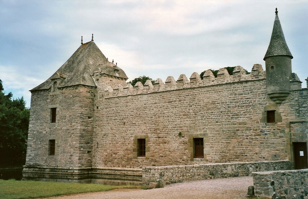 Château de Bienassis by Gilles Bareau