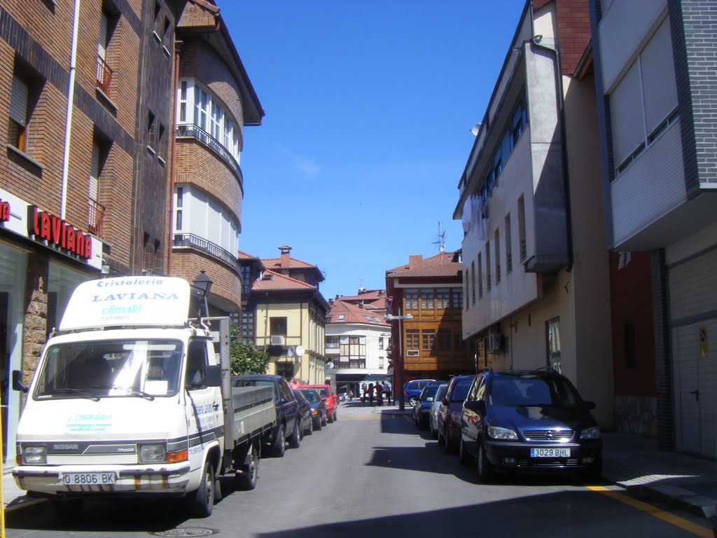 Calle Ramón menéndez Pídal by javier,laviana