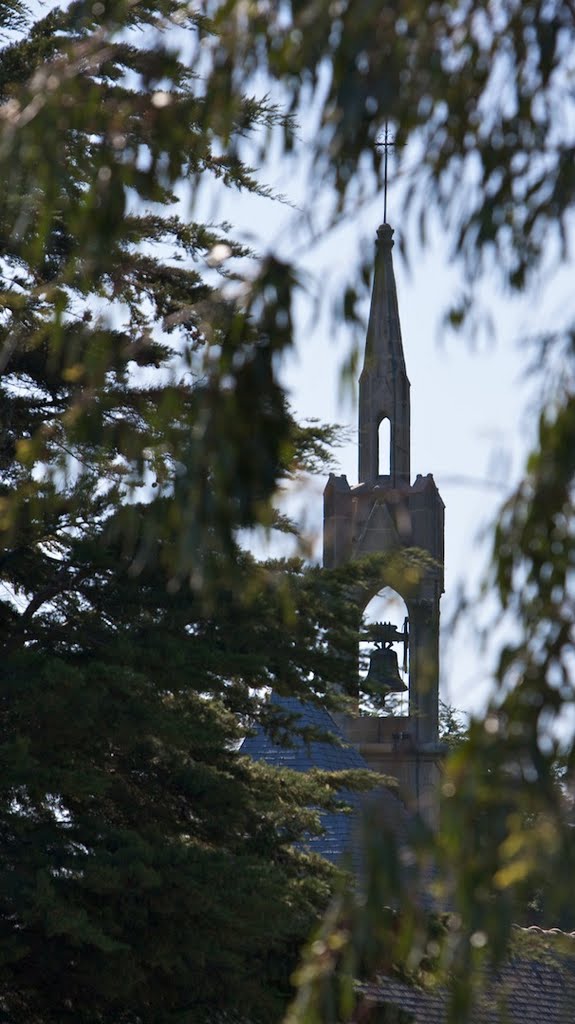 Ile-de-Bréhat : clocher de l'église by JLMEVEL