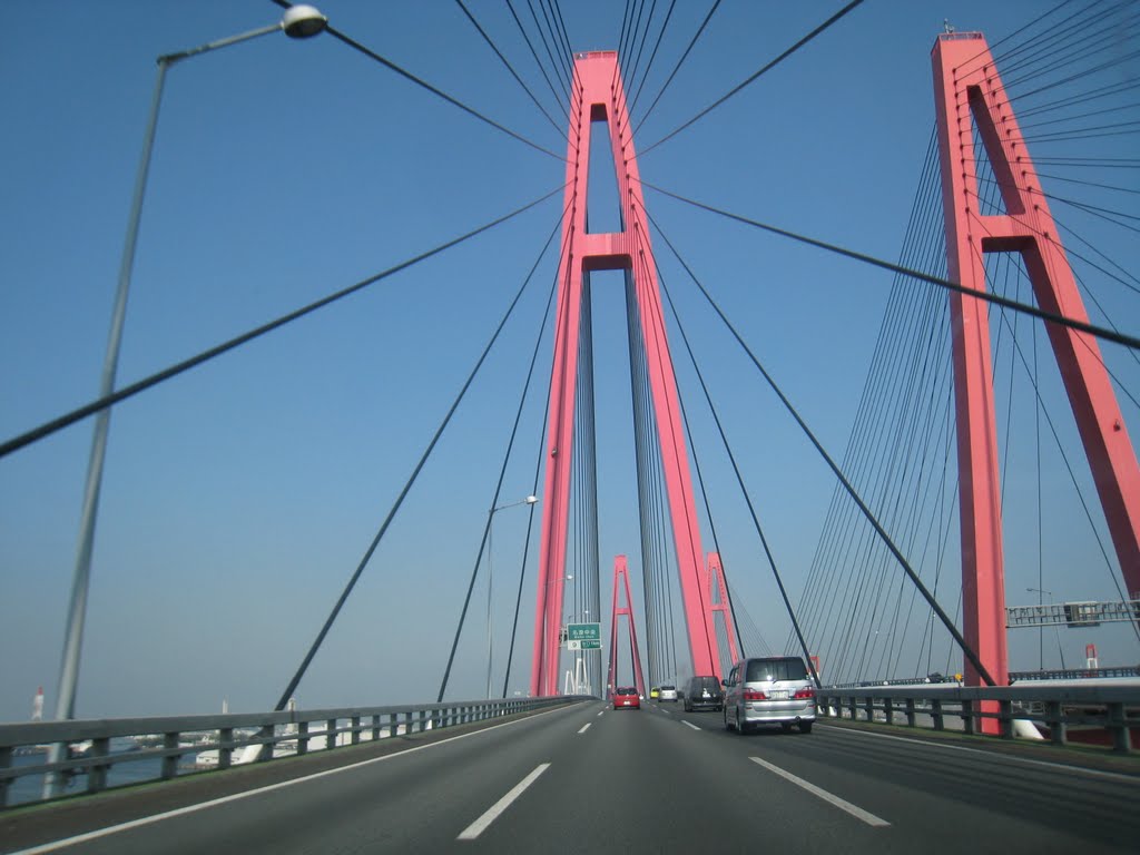 Red double tower by Keiji