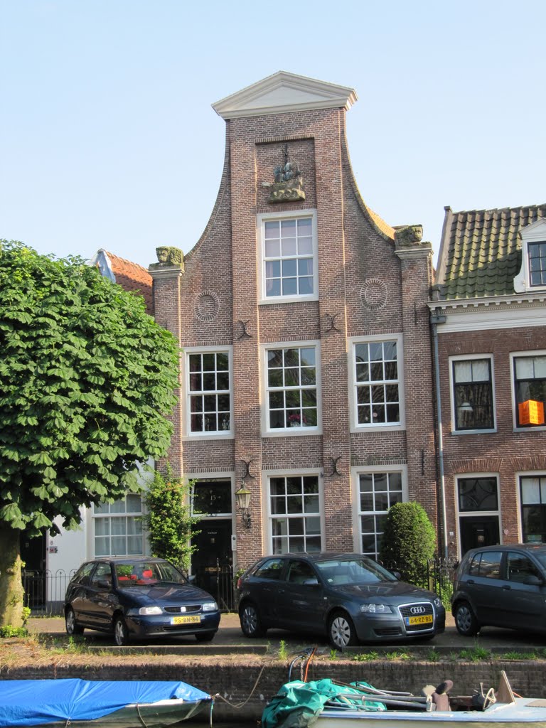 Monumental house Schippersgracht 15 by Willem Nabuurs