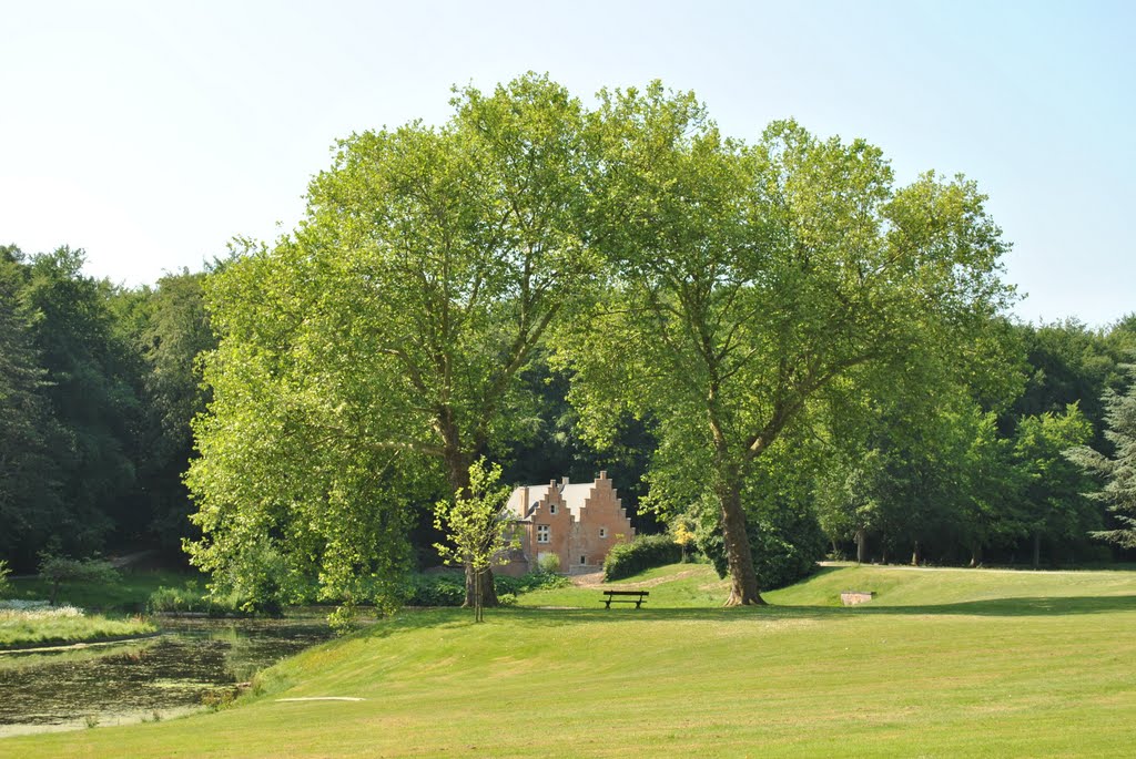 Maison Espagnole, joliment restaurée, Tervuren by foggie