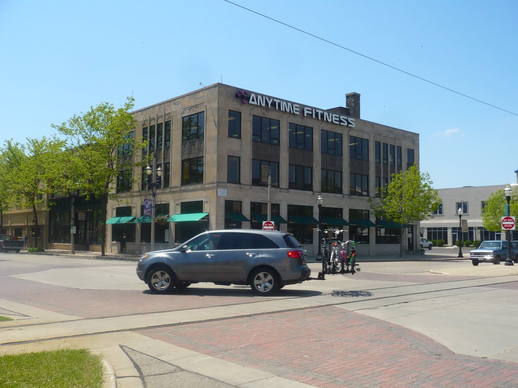 Gimnasio de kenosha by saul flores