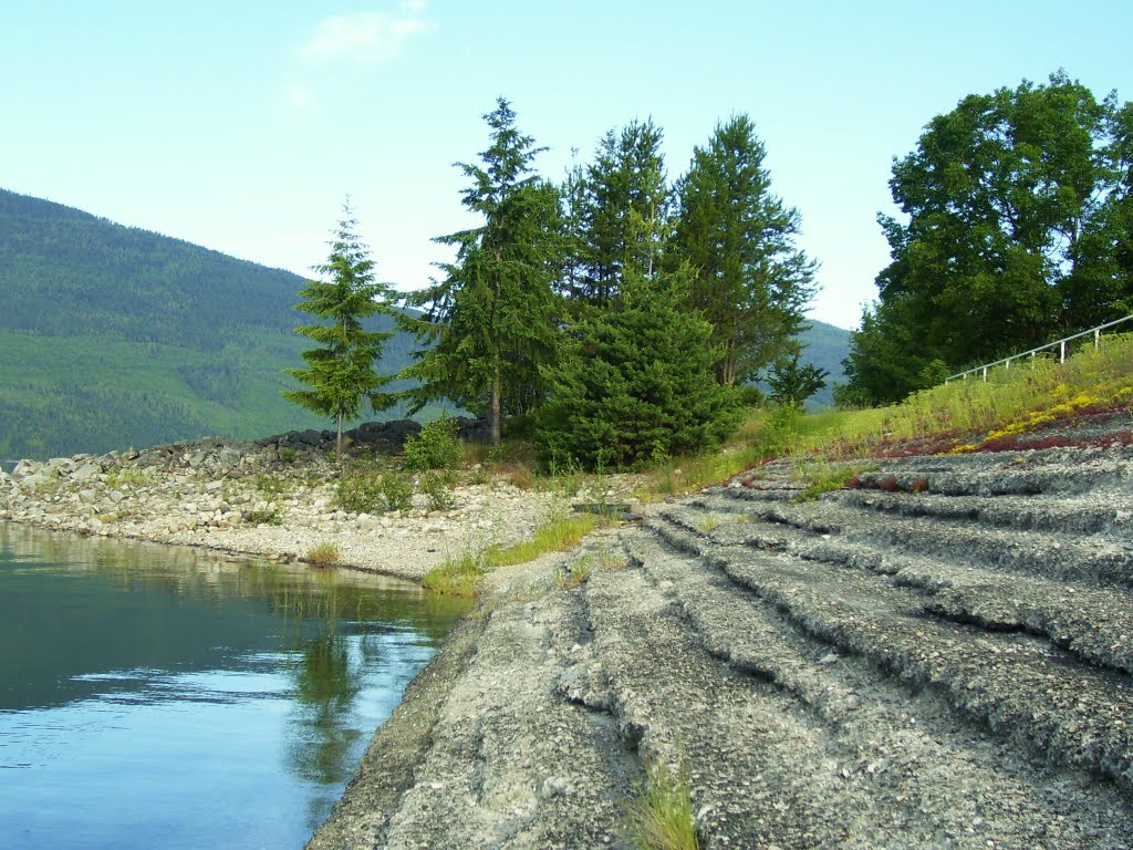 Erosion barrier, Nakusp waterfront by kuschk