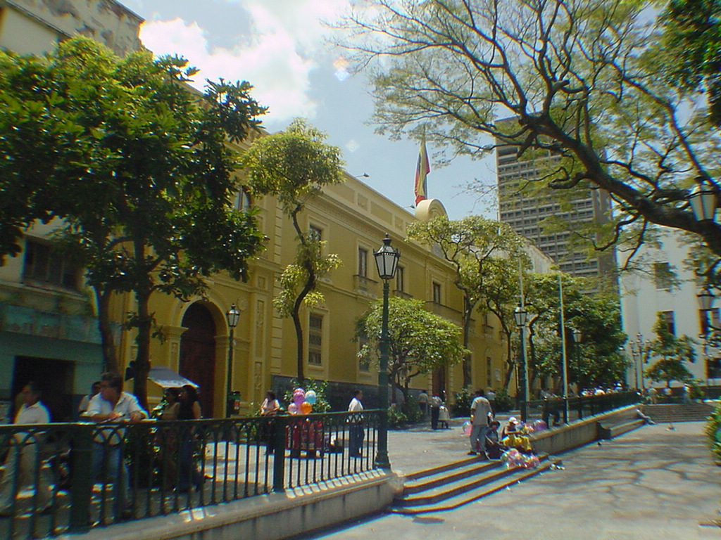 La Casa Amarilla (Cancilleria) by Douglas Ortega