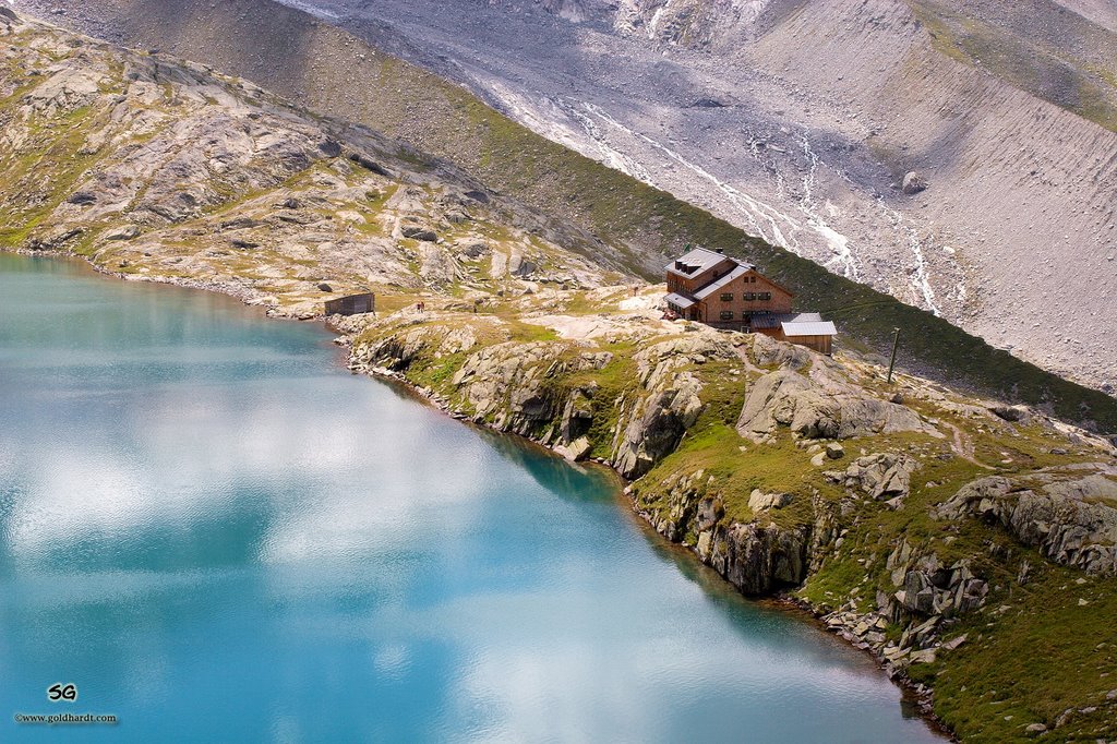 Zittauer Hütte und Unterer Gerlossee by SGoldhardt