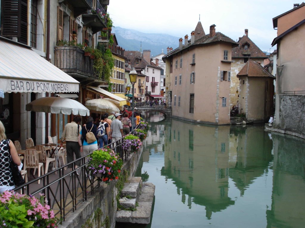 Annecy -35 by LA_DORADA