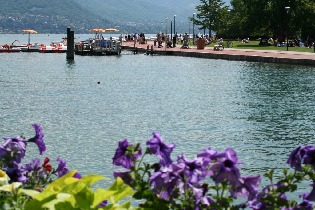 Annecy -94 by LA_DORADA