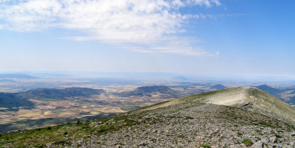 Panorámica desde la cima de La Sagra-Huescar (Granada) by J.A. Ruiz Peñalver