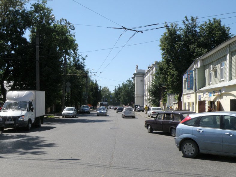 Луначарского улица. Lunacshtarskiy street by Roman A. Sergeev