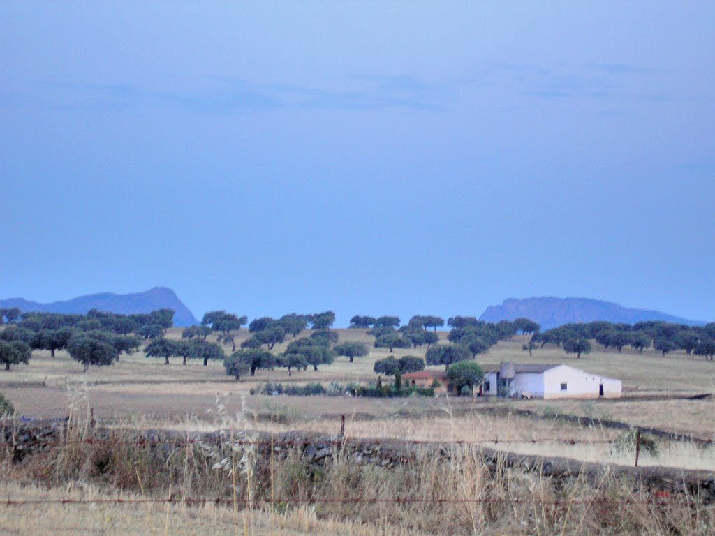 La Barca desde el camino a Pelochejo by juampe.efesteta