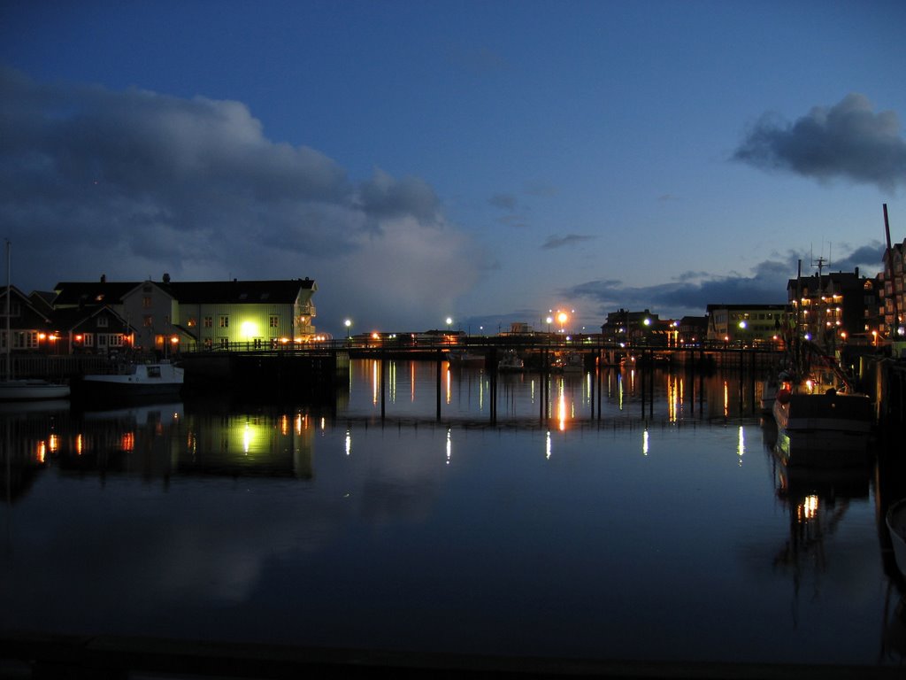 Svolvaer by bowhunter