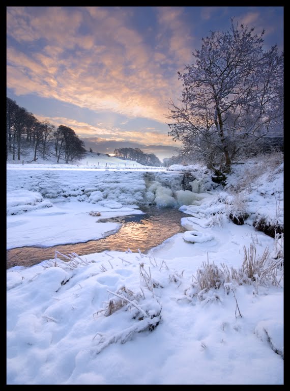 Weir on White Cart at Waterfoot by doctortickle