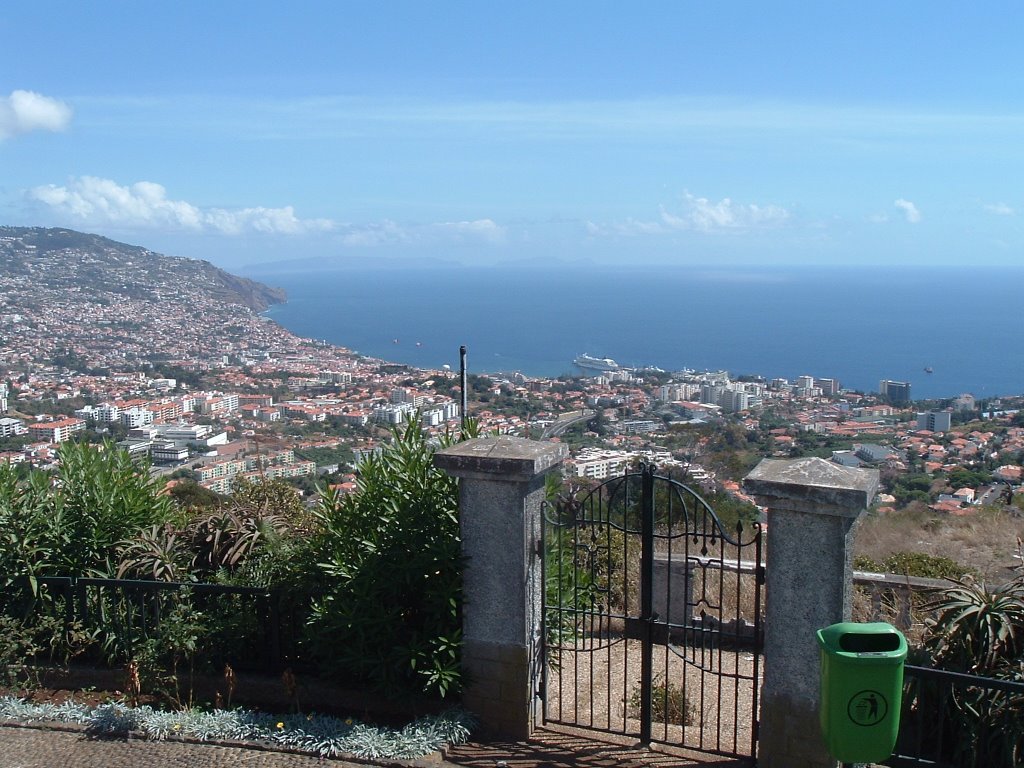 Madeira- Puerto Funchal by jose macias garcia