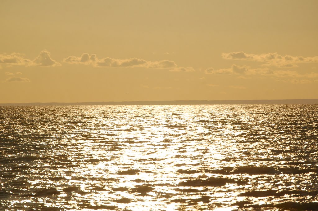 Lake Ontario by Eric Marshall