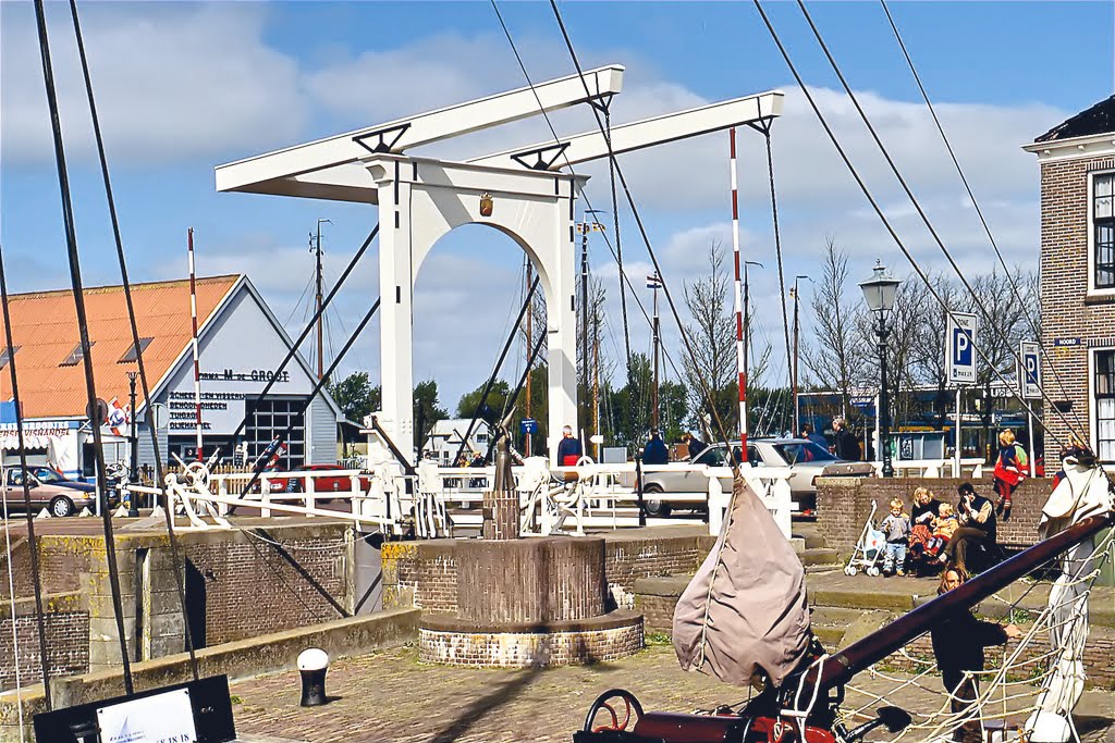 Stavoren; Havenbrug (TR) by Thomas Rommel