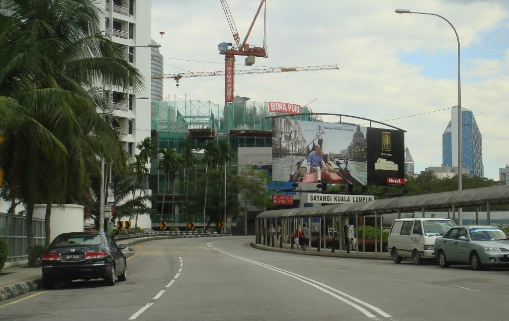 View of alternative route @ Jalan Tun Ismail, KL by A Syaharuddin K