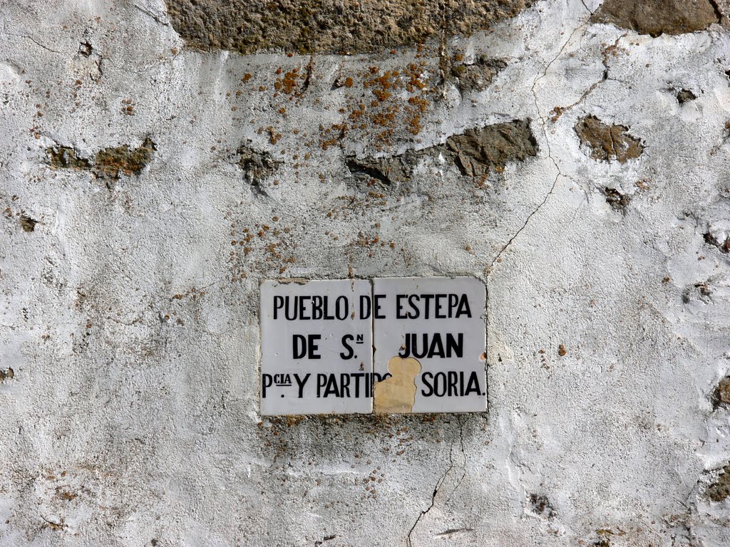 ESTEPA DE SAN JUAN (Tierras Altas-Soria). 2009. 05. Pueblo cercano al Puerto de Oncala (1.454 m). by Carlos Sieiro del Nido