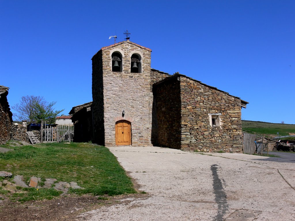 SANTA MARINA (Aldea de Sª Engracia del Jubera-La Rioja). 2010. 01. Iglesia de Santa Marina. by Carlos Sieiro del Nido