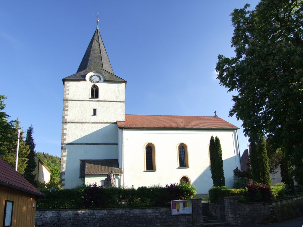 Eschenfelden - Corpus-Christi-Kirche by scho