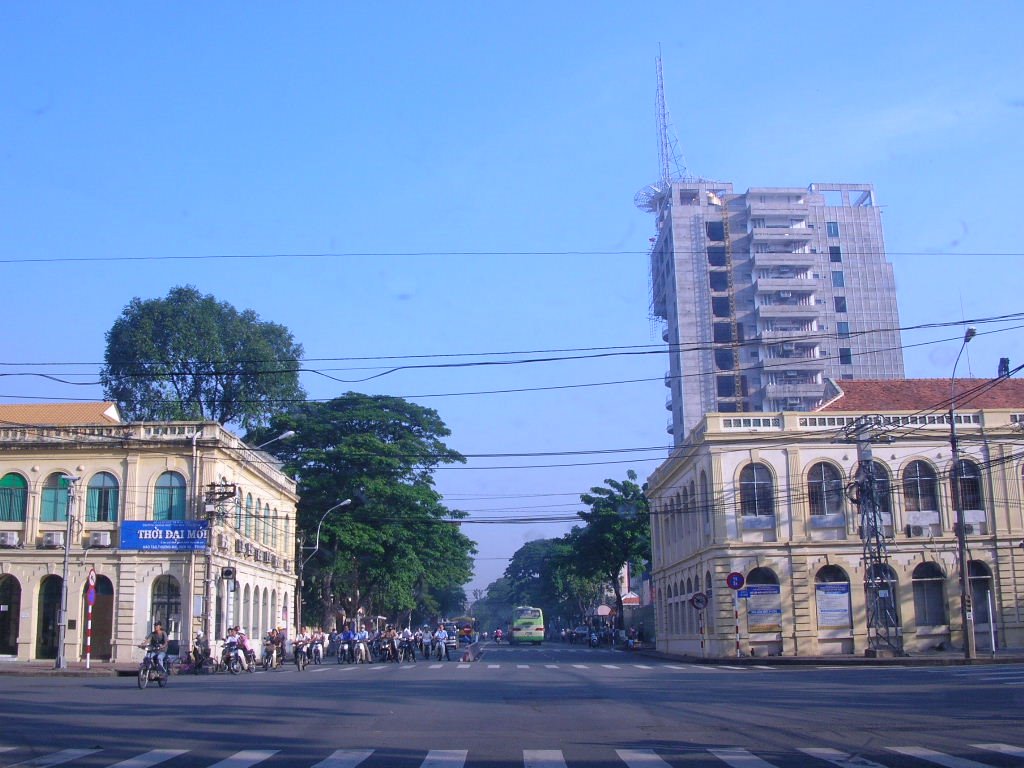 Ton Duc Thang,Le Duan Intersection by esbkoa