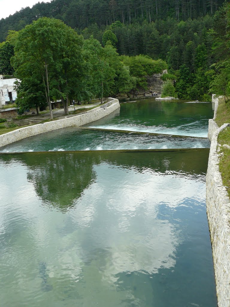 Jajce - Vízlépcső a zuhatag felé by Júli@