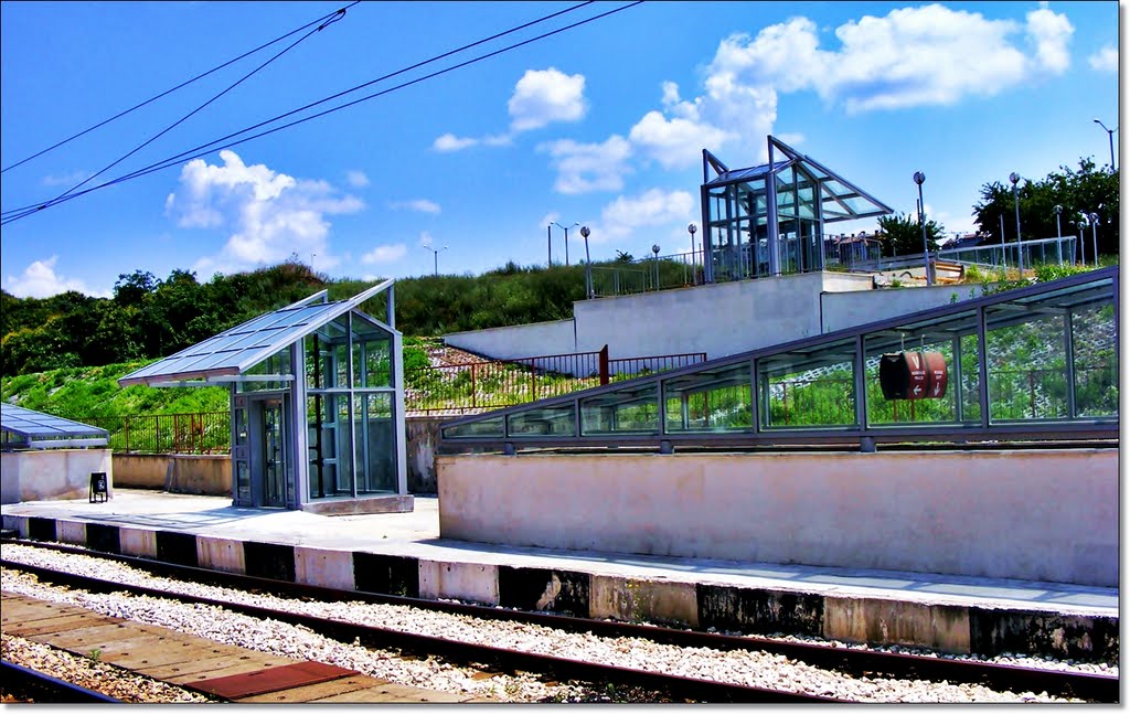 Ruse - Central Railway Station by zaro1965