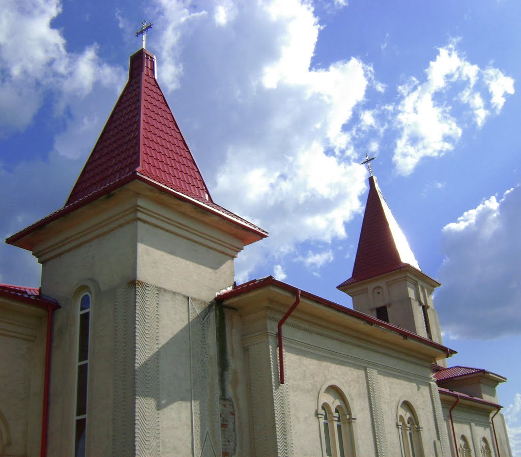 Biserica "Sf. Maria" catolică by Sergiu Gabriel Sîrbu