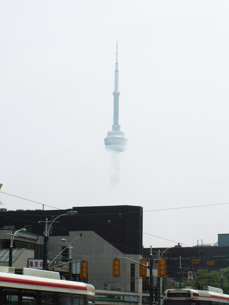 cn tower from spadina rd by ohio player