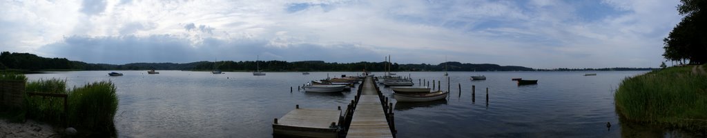 Blick nach Kalvø in der Nähe von Rundemølle by smoekedoekenoeff