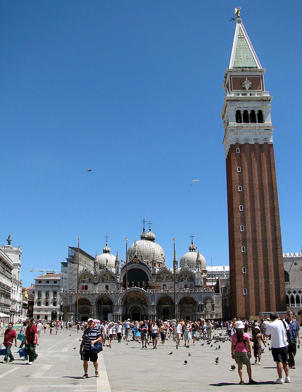 Venice, San Marco Piazza by pappa74