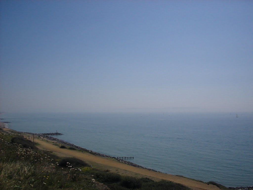 Bournemouth... Can you see an Island ? I can. by Rolands-LV